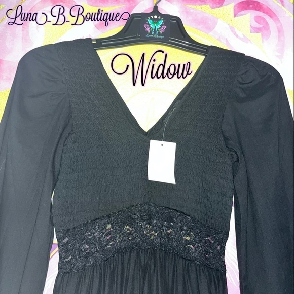 🆕🔮House of Widow🔮Tiered Maxi Dress✨ - Picture 7 of 10